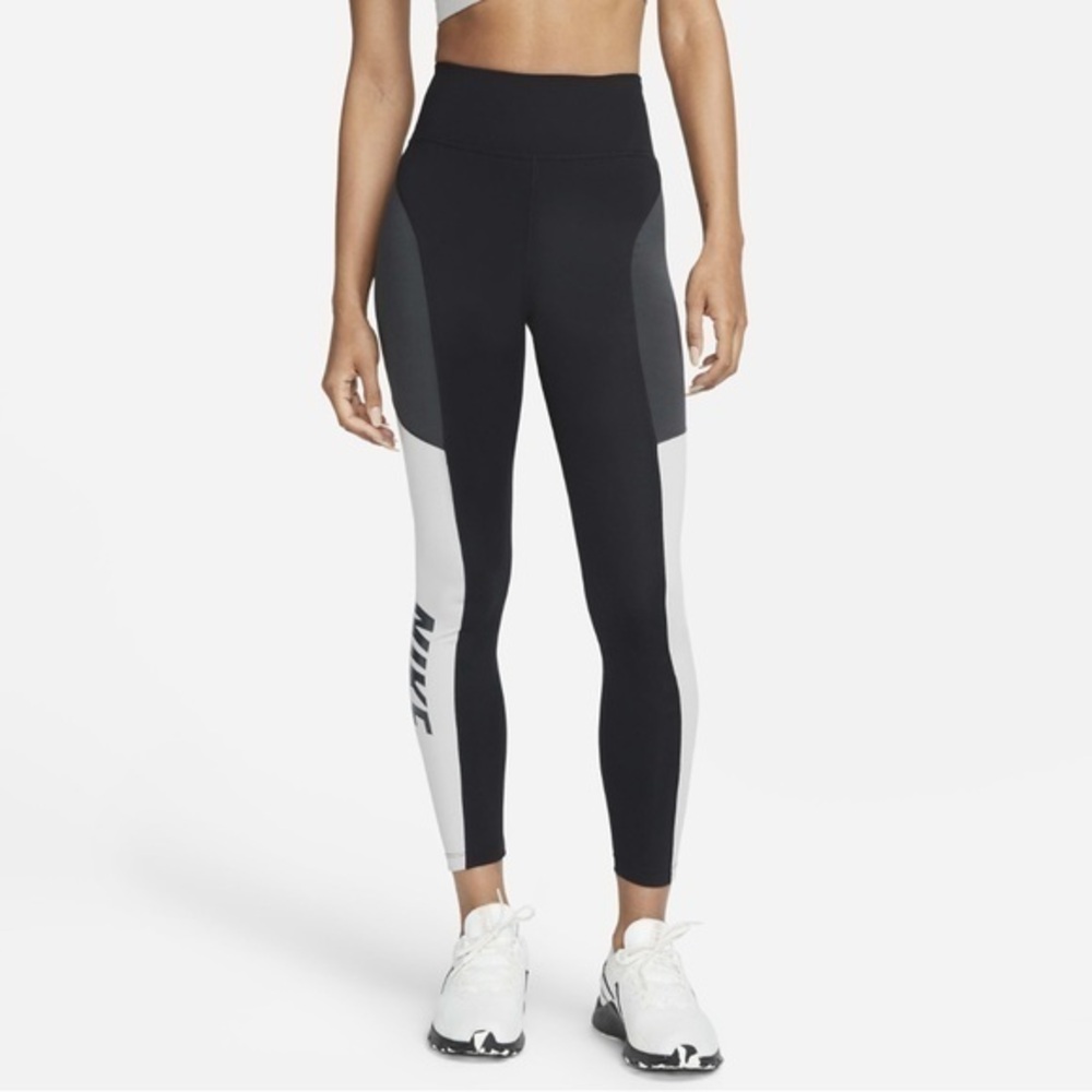 Nike Dri-fit 7/8 leggings size small